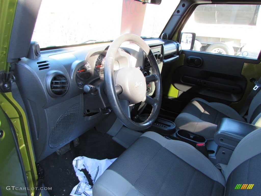 2007 Wrangler Unlimited X 4x4 - Rescue Green Metallic / Dark Khaki/Medium Khaki photo #19