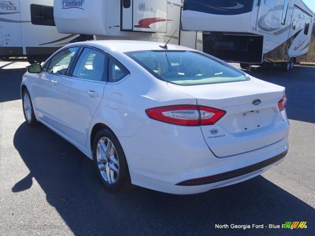 2013 Fusion SE - White Platinum Metallic Tri-coat / Dune photo #3