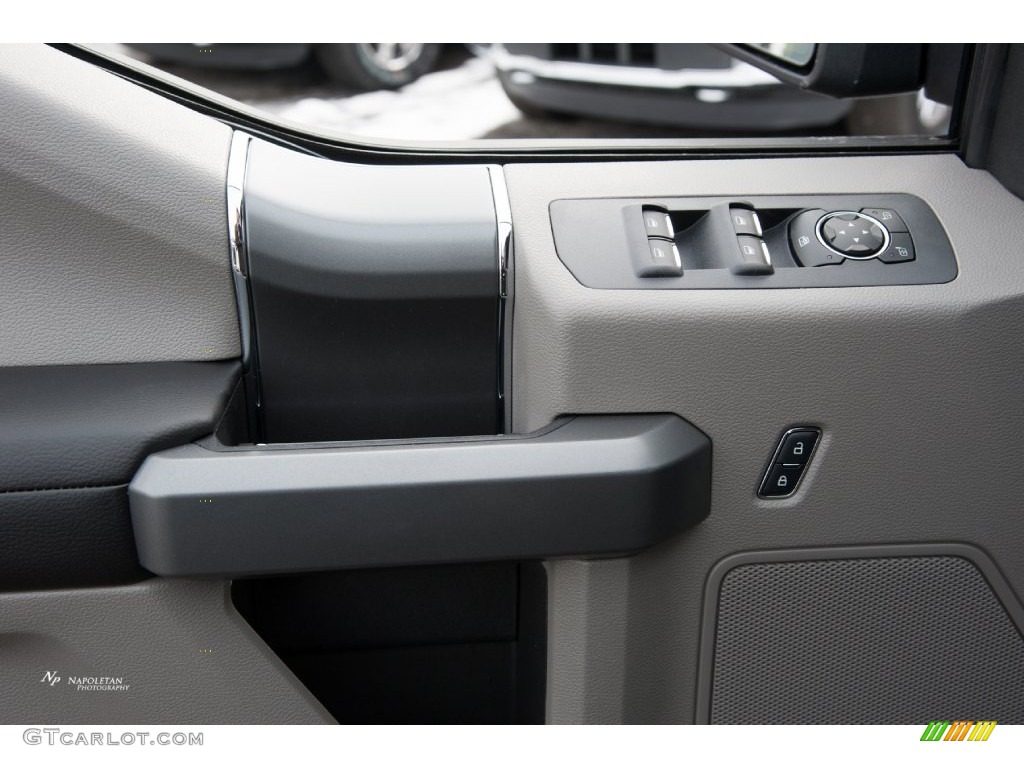 2016 F150 XLT SuperCrew 4x4 - Shadow Black / Medium Earth Gray photo #7
