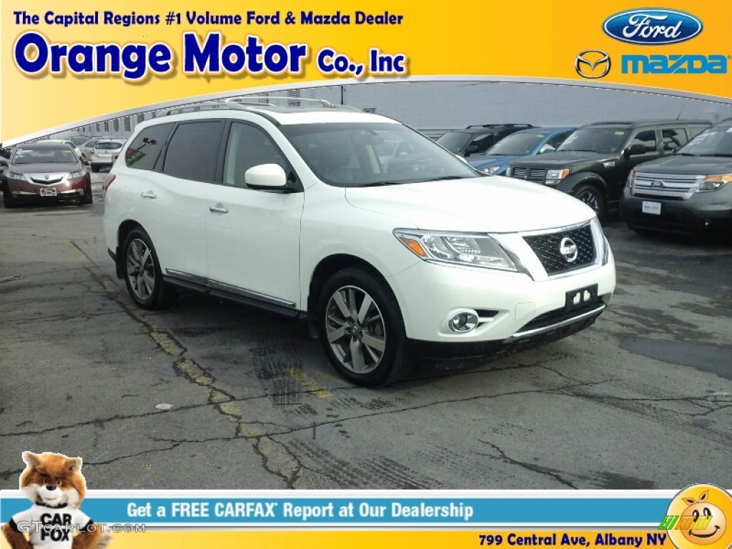 2014 Pathfinder Platinum AWD - Moonlight White / Charcoal photo #1