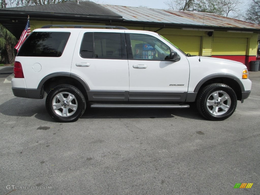 2004 Explorer XLT - Oxford White / Graphite photo #2