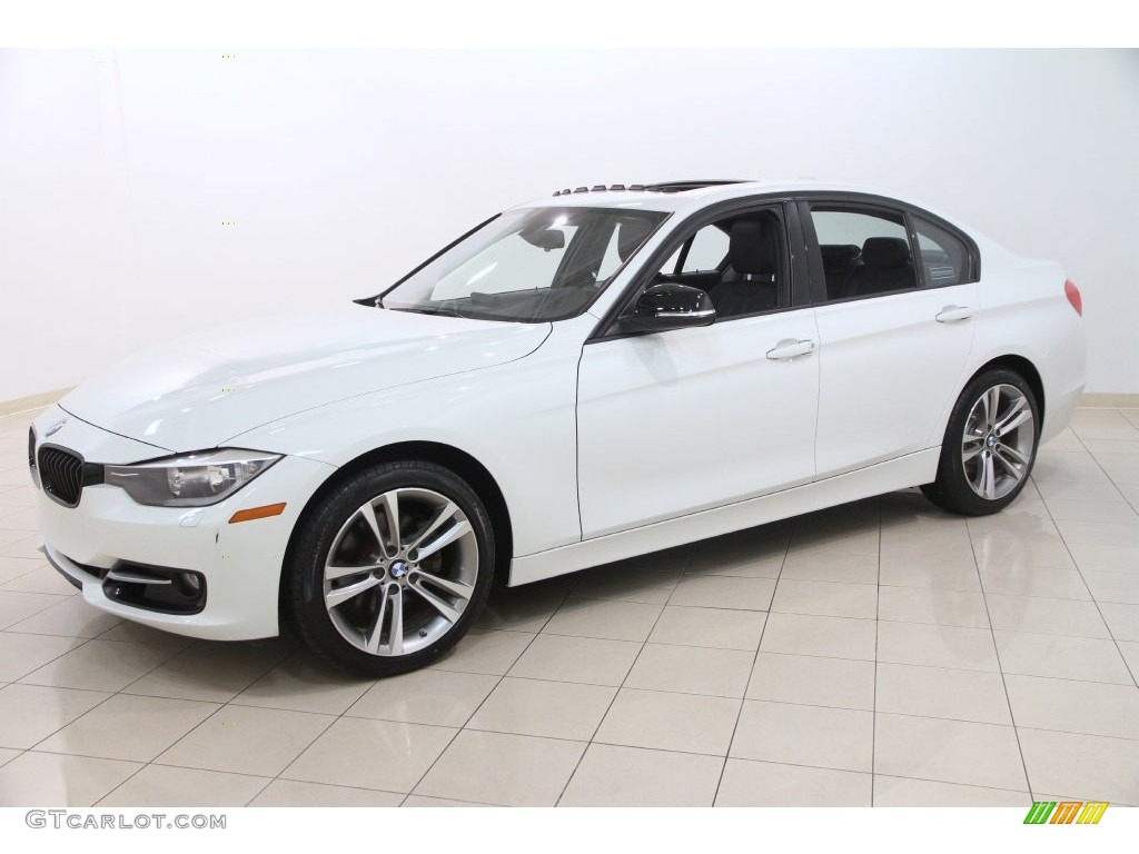 2013 3 Series 328i xDrive Sedan - Alpine White / Coral Red/Black photo #3