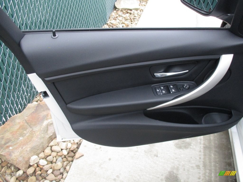 2016 3 Series 320i xDrive Sedan - Alpine White / Black photo #11