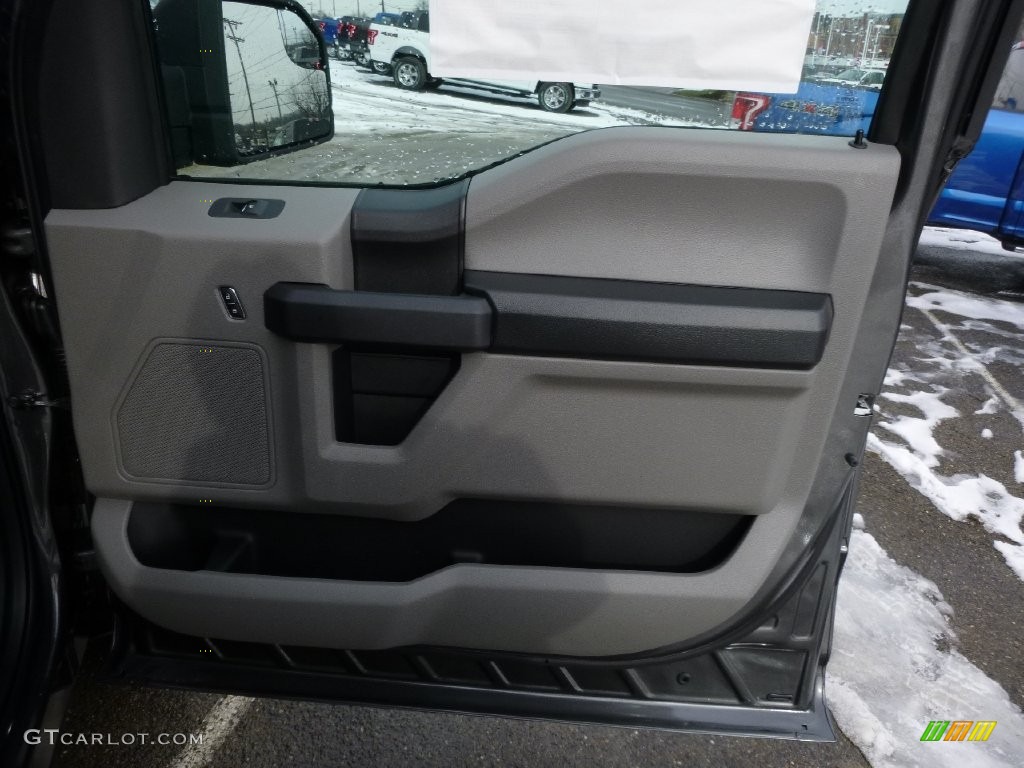 2016 F150 XL Regular Cab 4x4 - Magnetic / Medium Earth Gray photo #3