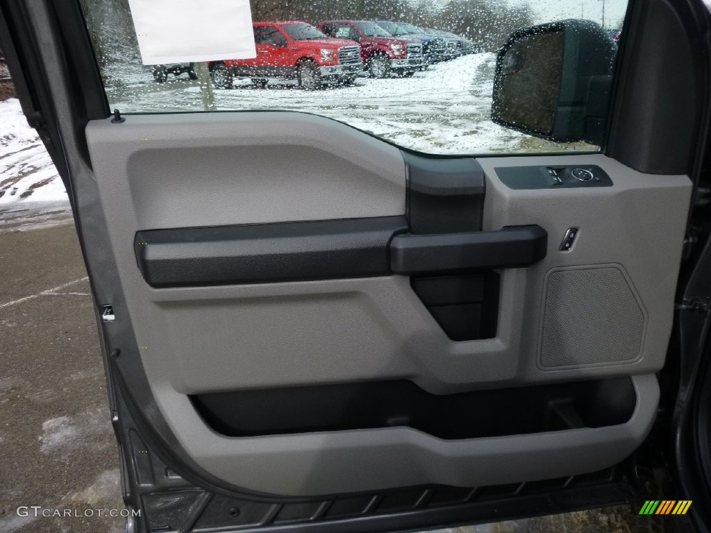 2016 F150 XL Regular Cab 4x4 - Magnetic / Medium Earth Gray photo #15