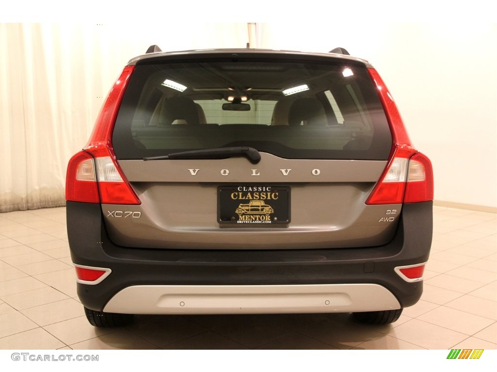 2010 XC70 3.2 AWD - Oyster Grey Metallic / Sandstone photo #26