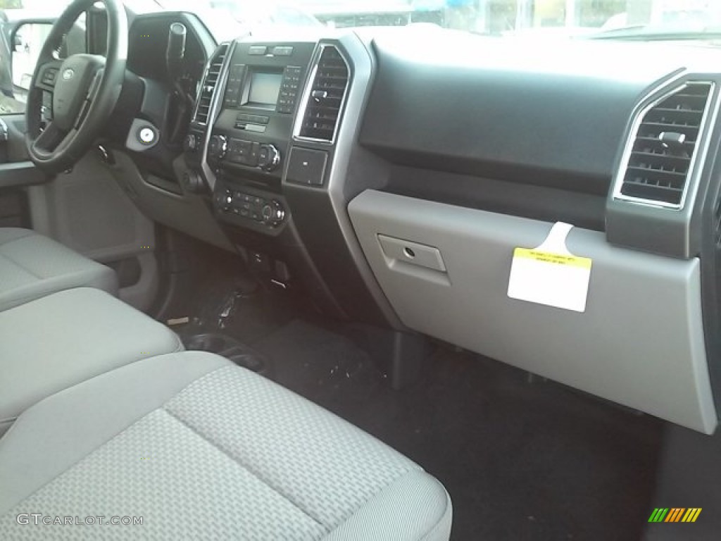 2016 F150 XLT SuperCrew 4x4 - Shadow Black / Medium Earth Gray photo #18