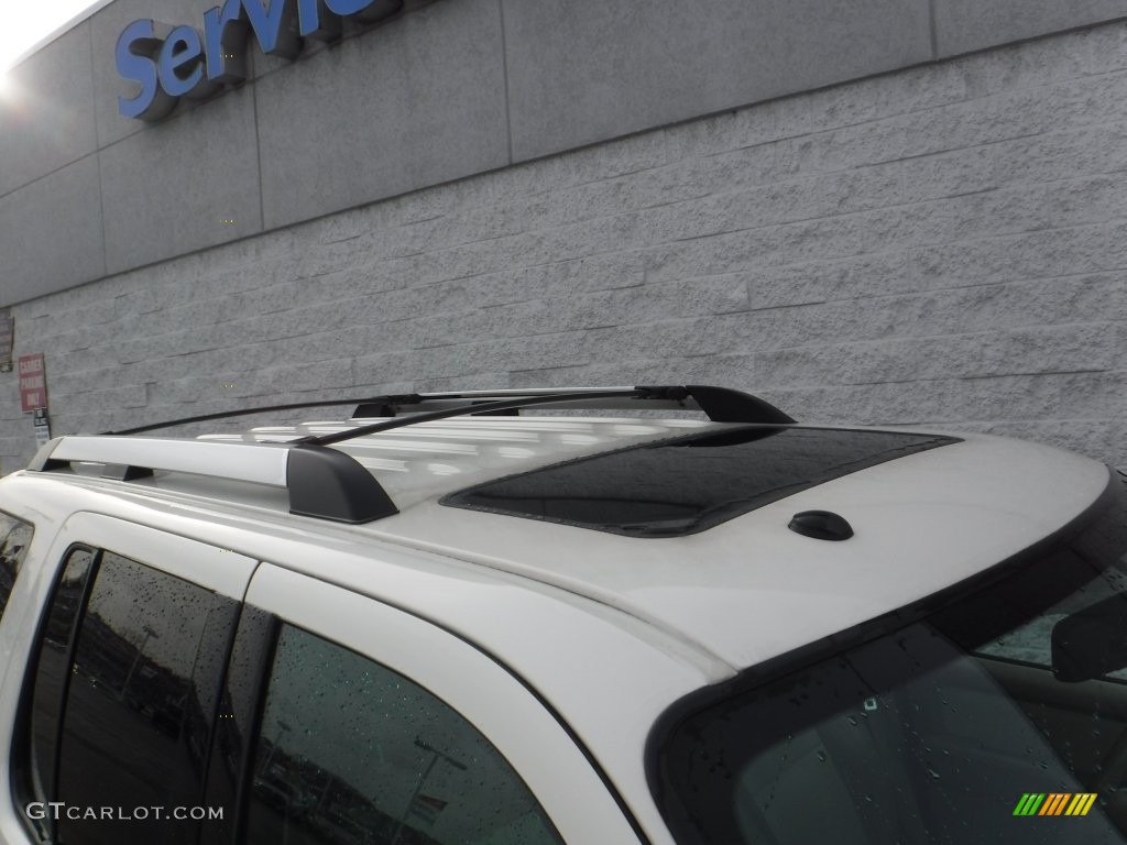 2008 Mountaineer Premier AWD - White Suede / Camel photo #4