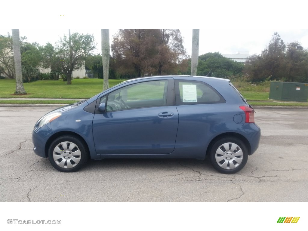 2007 Yaris 3 Door Liftback - Bayou Blue Metallic / Dark Charcoal photo #2