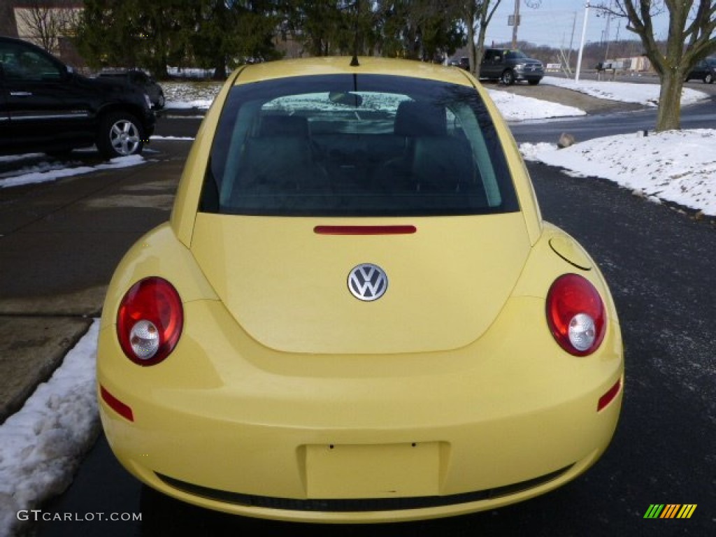 2007 New Beetle 2.5 Coupe - Sunflower Yellow / Black photo #13