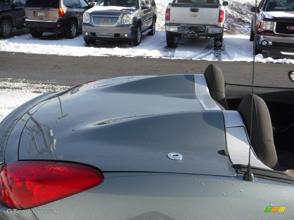 2007 Solstice Roadster - Sly Gray / Steel/Sand photo #15