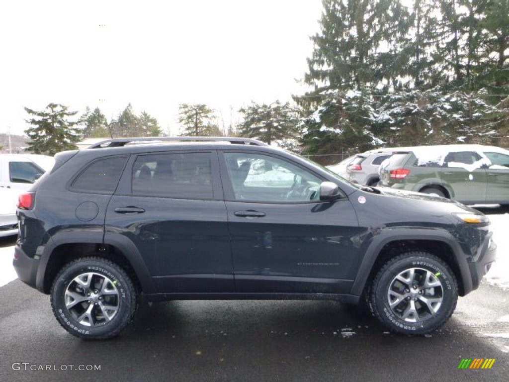 2016 Cherokee Trailhawk 4x4 - Rhino / Black photo #7