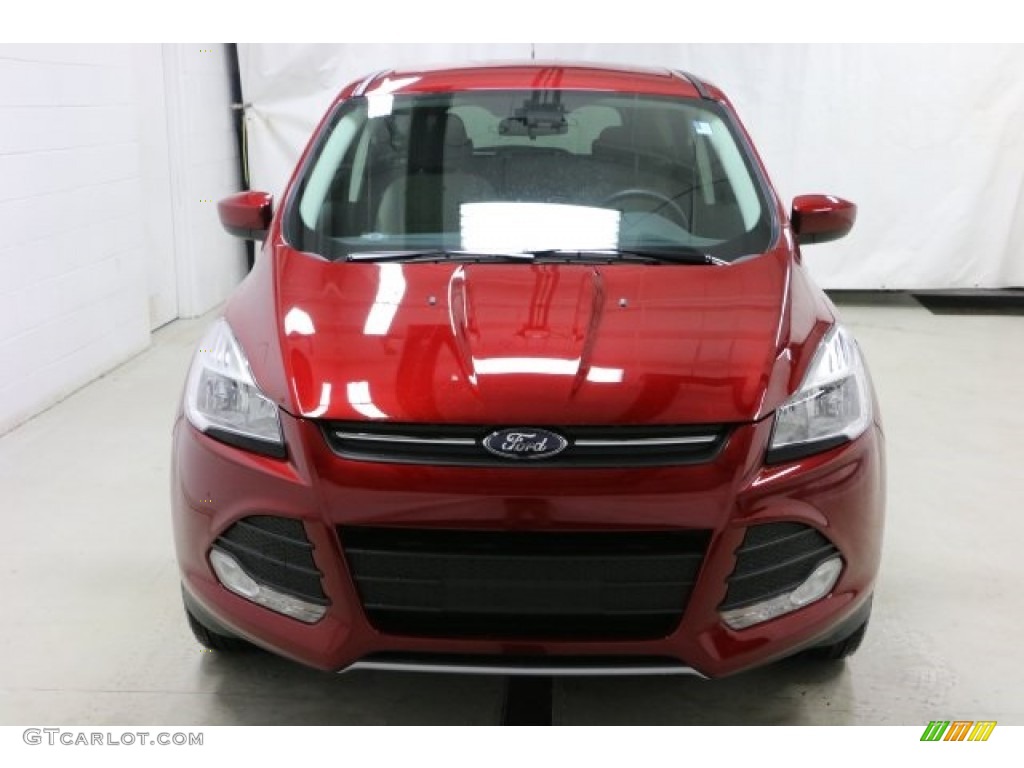 2016 Escape SE 4WD - Ruby Red Metallic / Charcoal Black photo #2