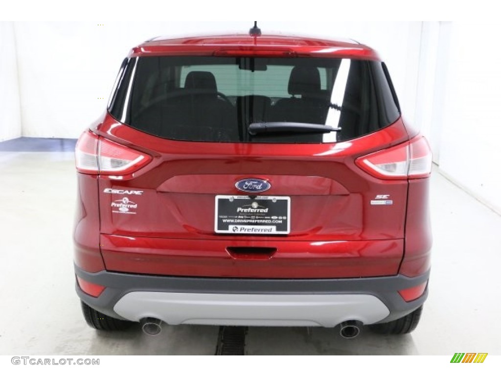 2016 Escape SE 4WD - Ruby Red Metallic / Charcoal Black photo #5