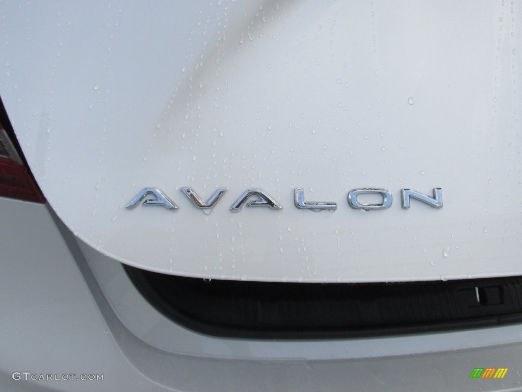 2016 Avalon XLE Premium - Blizzard Pearl / Light Gray photo #13