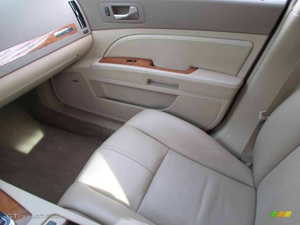 2009 STS V8 - Crystal Red / Cashmere photo #16