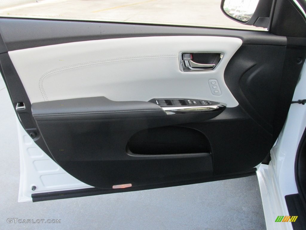 2016 Avalon XLE Premium - Blizzard Pearl / Light Gray photo #19