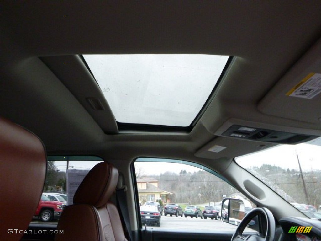 2011 Ram 2500 HD Laramie Crew Cab 4x4 - Brilliant Black Crystal Pearl / Light Pebble Beige/Bark Brown photo #5