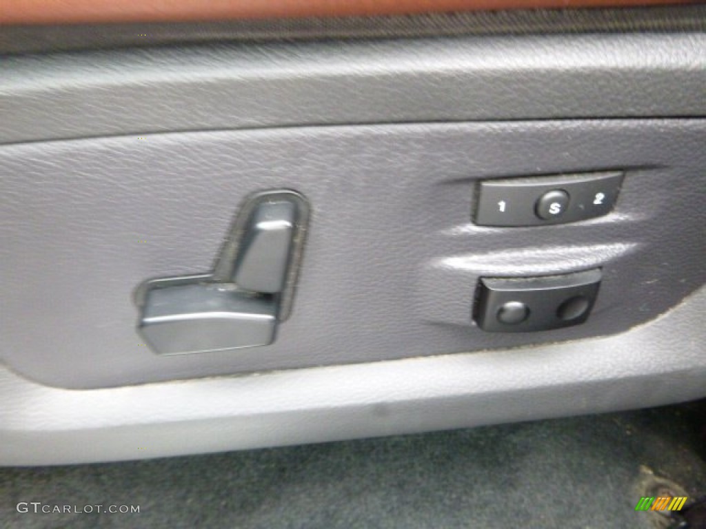 2011 Ram 2500 HD Laramie Crew Cab 4x4 - Brilliant Black Crystal Pearl / Light Pebble Beige/Bark Brown photo #15