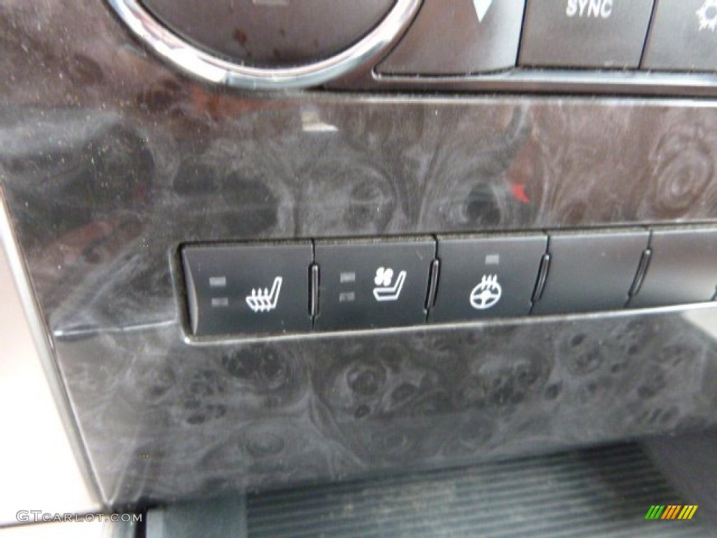 2011 Ram 2500 HD Laramie Crew Cab 4x4 - Brilliant Black Crystal Pearl / Light Pebble Beige/Bark Brown photo #18