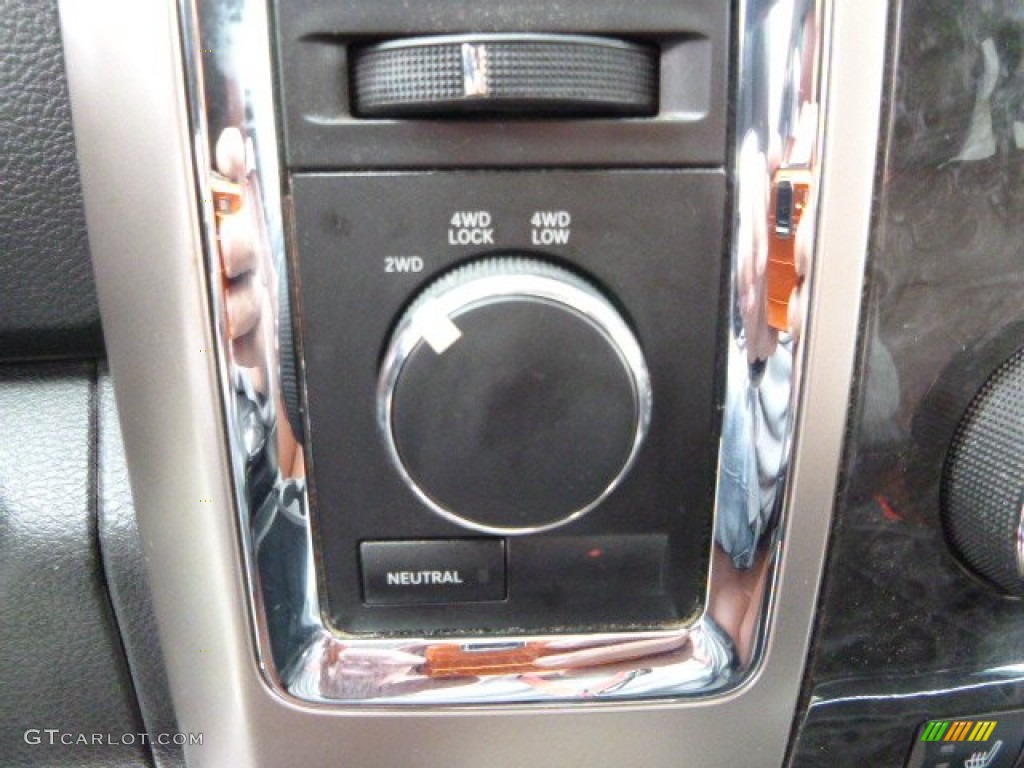 2011 Ram 2500 HD Laramie Crew Cab 4x4 - Brilliant Black Crystal Pearl / Light Pebble Beige/Bark Brown photo #19