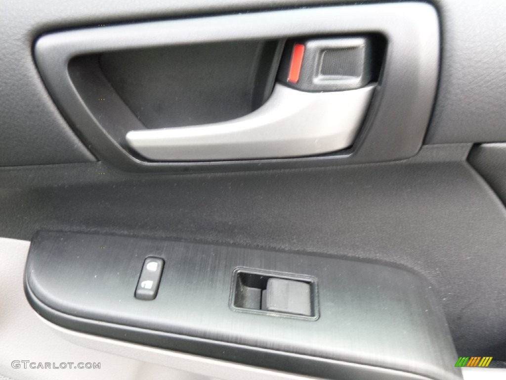 2014 Camry LE - Attitude Black Metallic / Ash photo #10