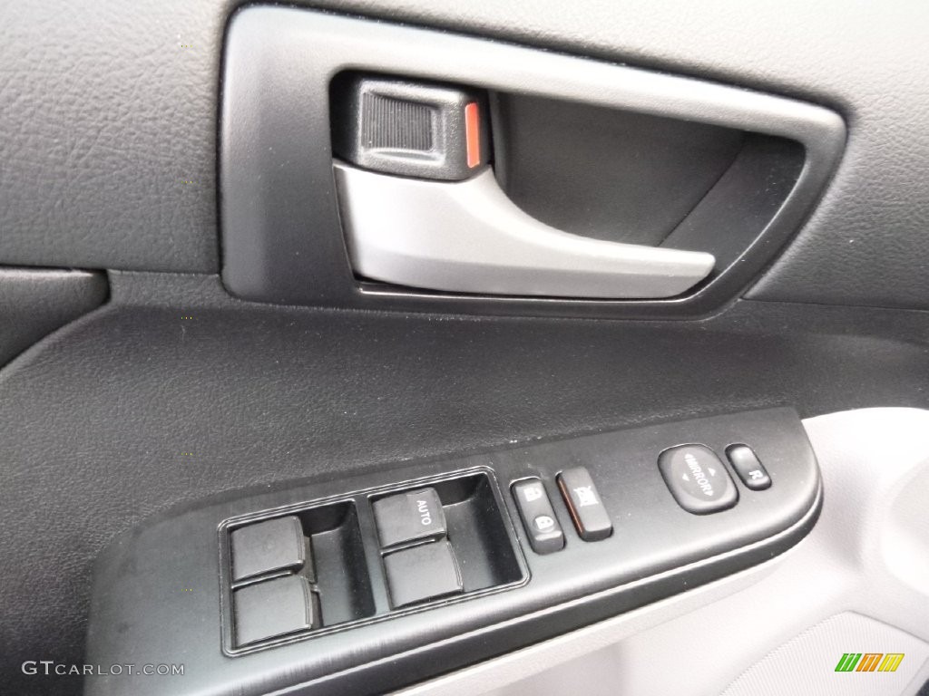 2014 Camry LE - Attitude Black Metallic / Ash photo #17