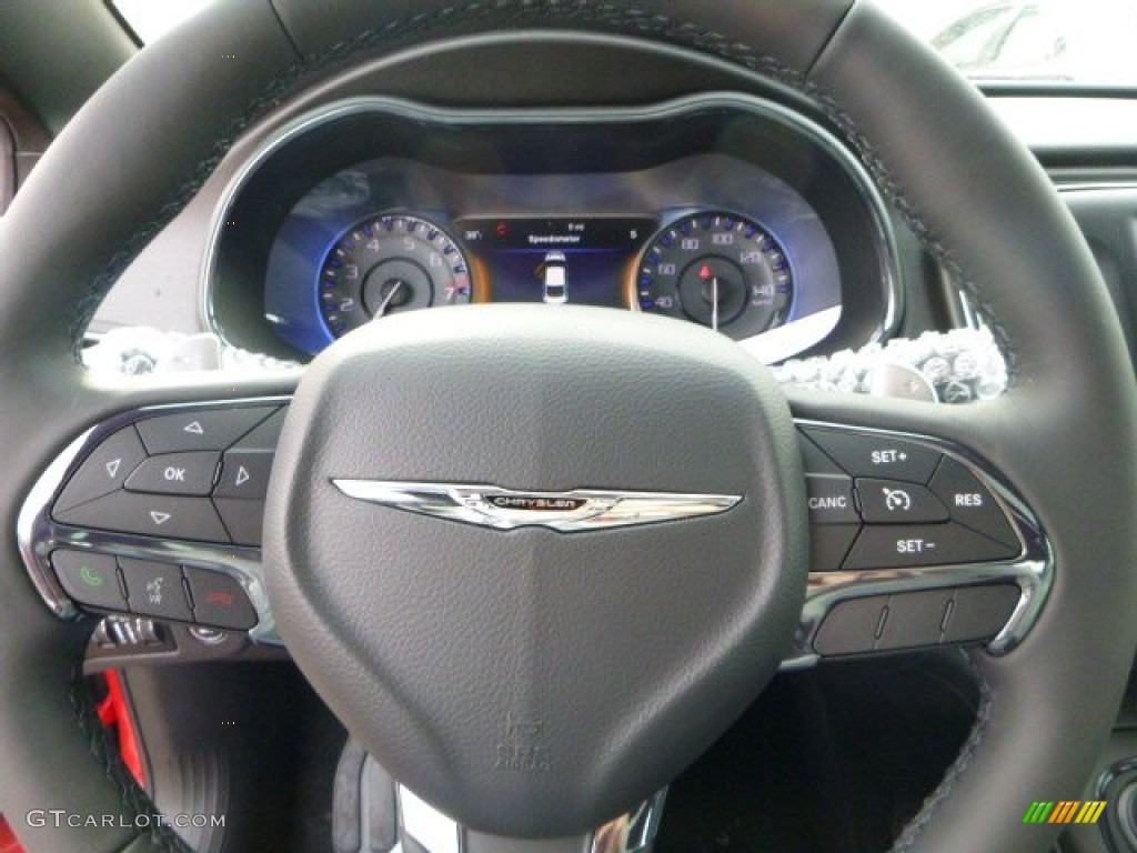2016 Chrysler 200 S AWD Steering Wheel Photos