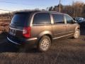 2016 Granite Crystal Metallic Chrysler Town & Country Limited  photo #3
