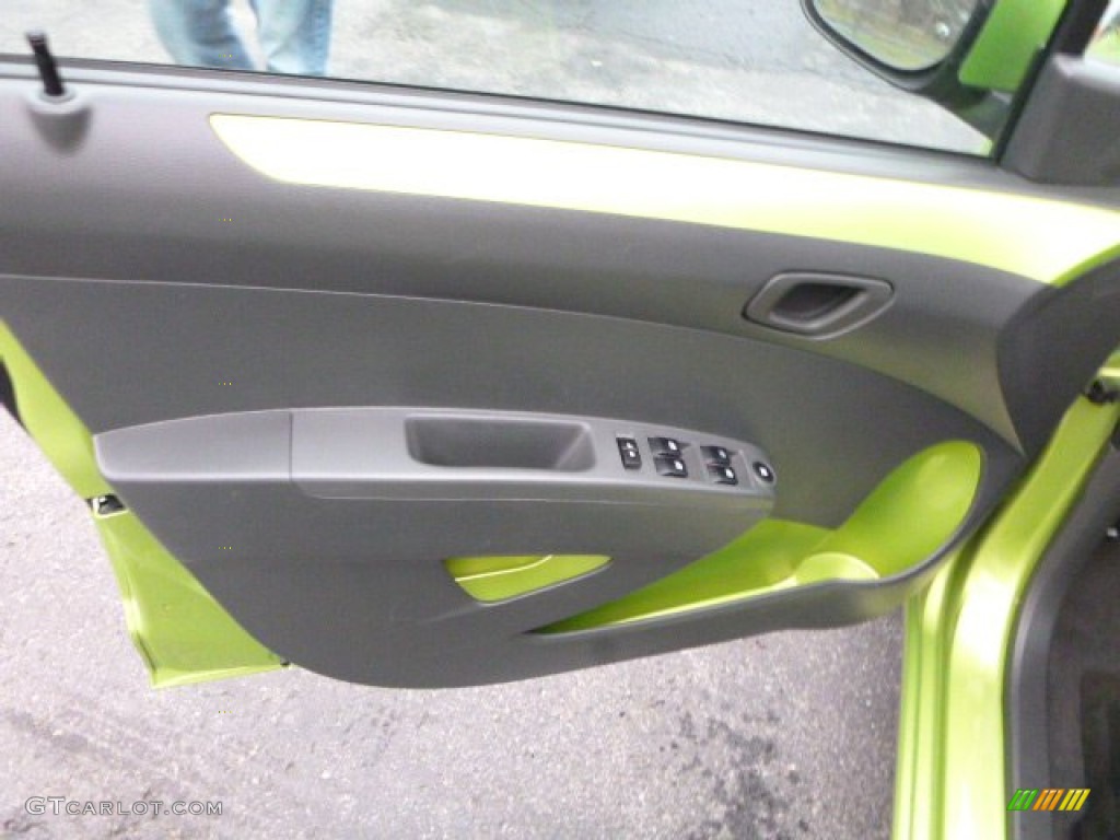 2013 Spark LT - Jalapeno (Green) / Dark Pewter/Silver photo #13