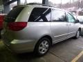 2004 Silver Shadow Pearl Toyota Sienna LE  photo #6