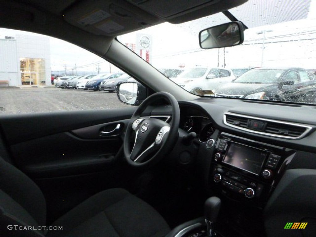 2016 Rogue SV AWD - Magnetic Black / Charcoal photo #5