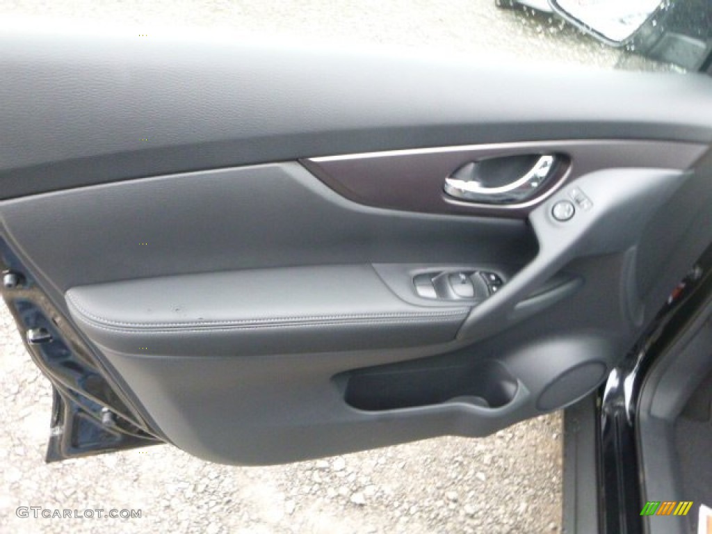 2016 Rogue SV AWD - Magnetic Black / Charcoal photo #14