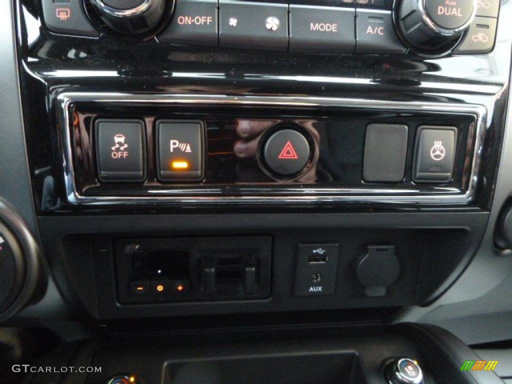 2016 Nissan TITAN XD Platinum Reserve Crew Cab 4x4 Controls Photo #110160544