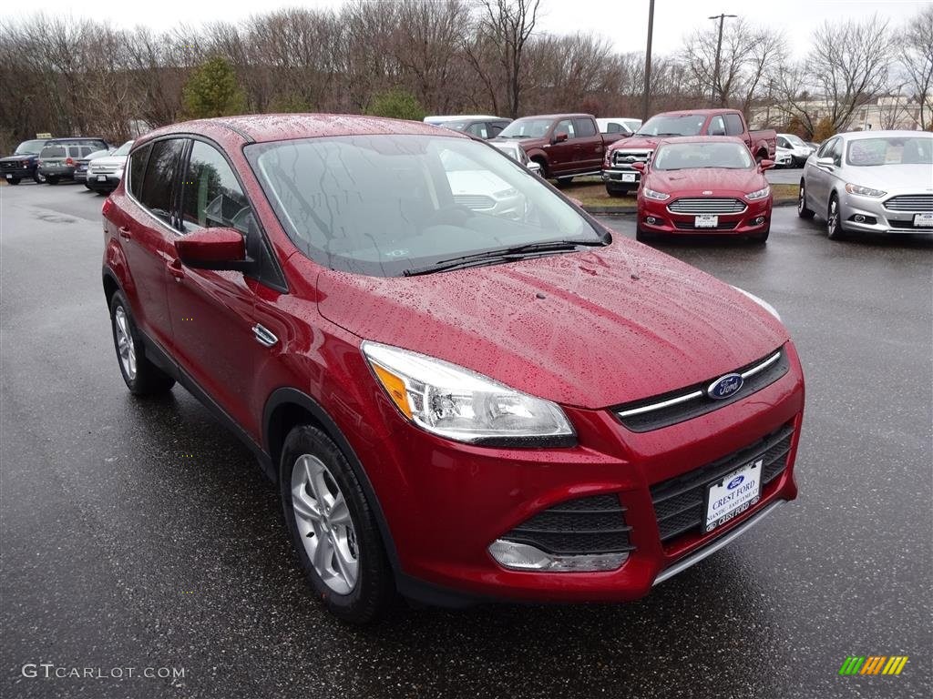 2016 Escape SE 4WD - Ruby Red Metallic / Charcoal Black photo #1