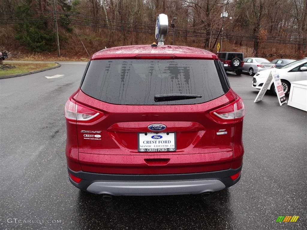 2016 Escape SE 4WD - Ruby Red Metallic / Charcoal Black photo #6