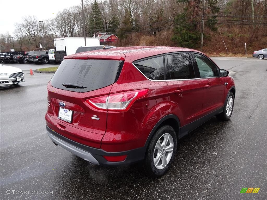 2016 Escape SE 4WD - Ruby Red Metallic / Charcoal Black photo #7