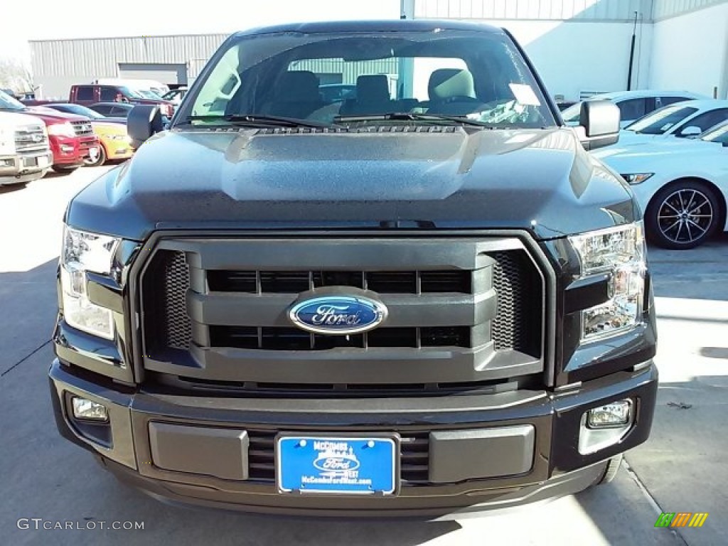 2016 F150 XL SuperCab - Shadow Black / Medium Earth Gray photo #8