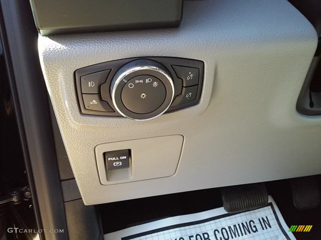 2016 F150 XL SuperCab - Shadow Black / Medium Earth Gray photo #22