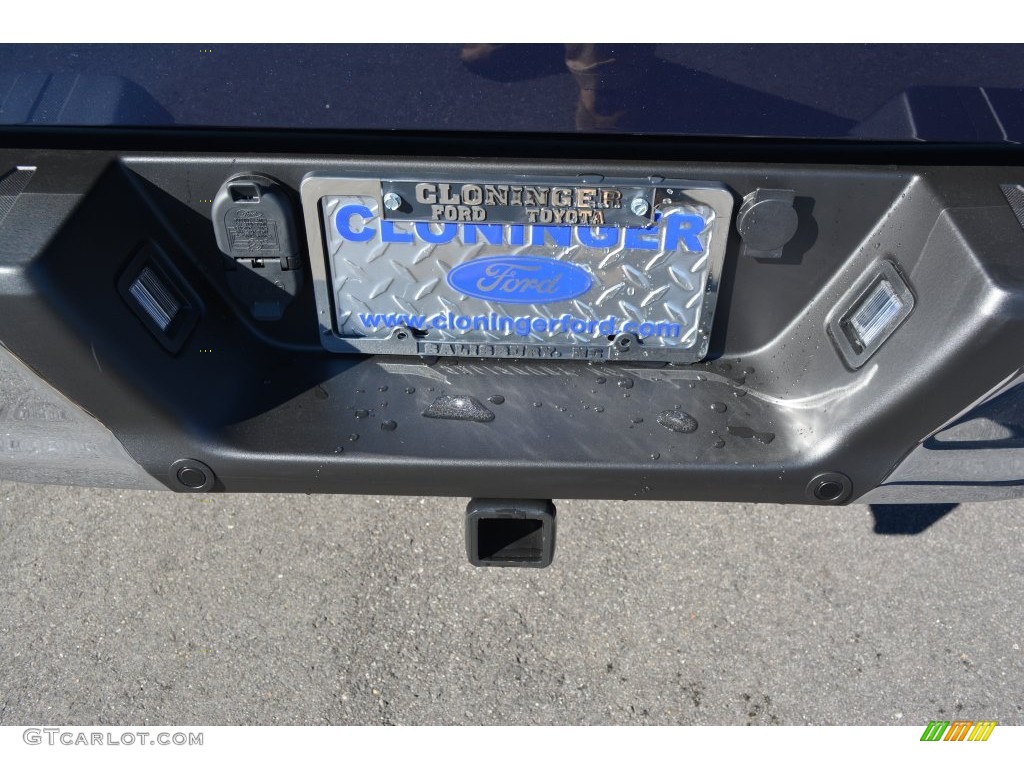 2016 F150 XLT SuperCrew - Blue Jeans / Medium Earth Gray photo #5