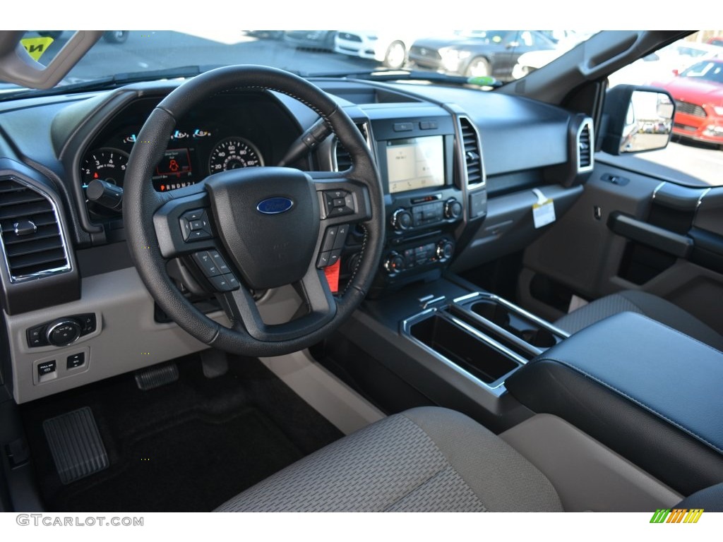 2016 F150 XLT SuperCrew - Blue Jeans / Medium Earth Gray photo #10