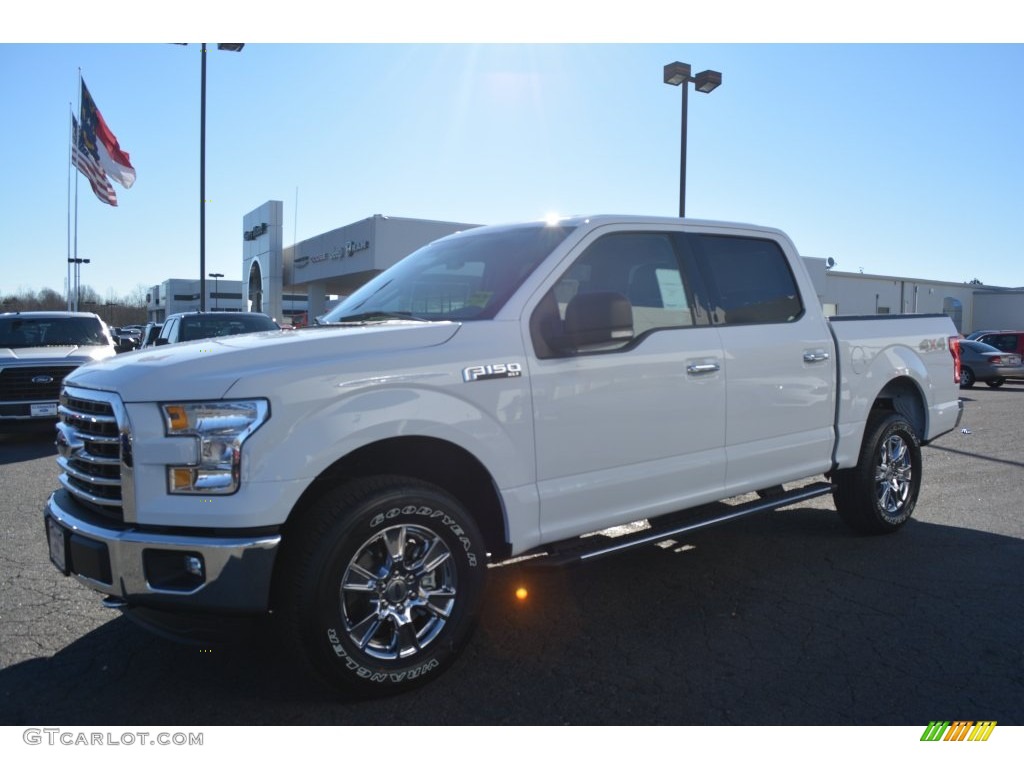 2016 F150 XLT SuperCrew 4x4 - Oxford White / Medium Earth Gray photo #3