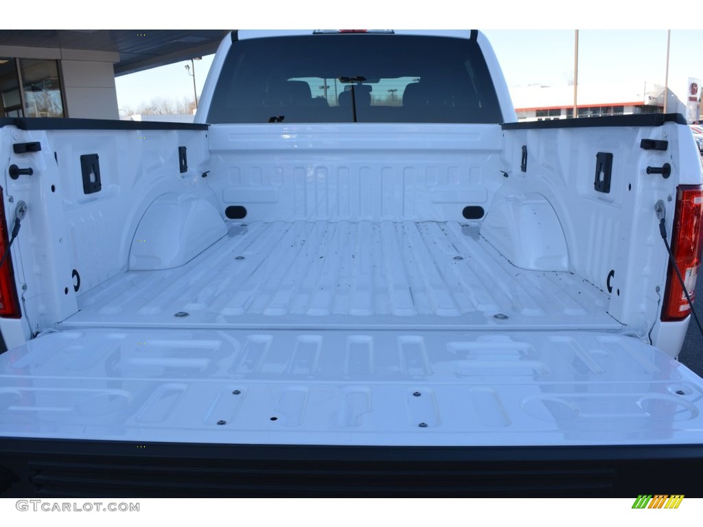 2016 F150 XLT SuperCrew 4x4 - Oxford White / Medium Earth Gray photo #7