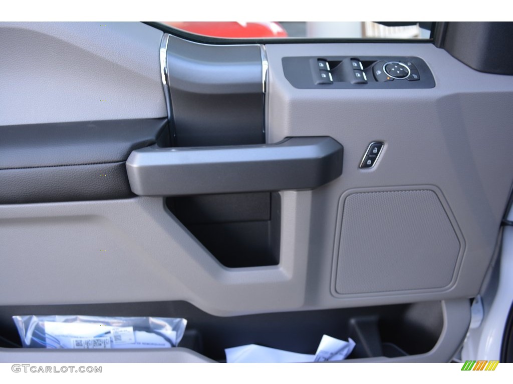 2016 F150 XLT SuperCrew 4x4 - Oxford White / Medium Earth Gray photo #8