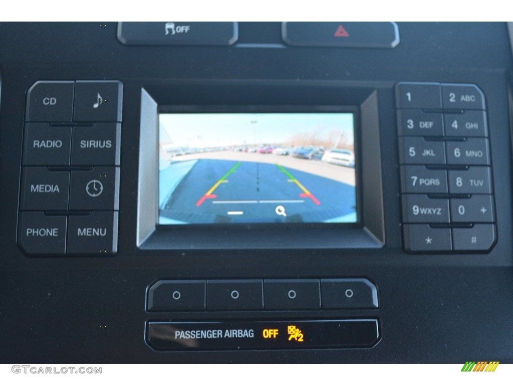 2016 F150 XLT SuperCrew 4x4 - Oxford White / Medium Earth Gray photo #14