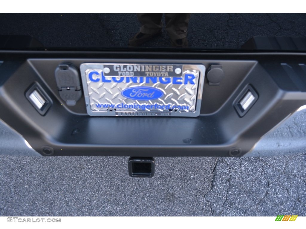 2016 F150 XLT SuperCrew - Shadow Black / Medium Earth Gray photo #5