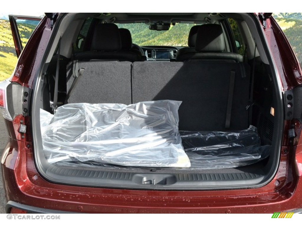 2016 Toyota Highlander Hybrid Limited Platinum AWD Trunk Photos