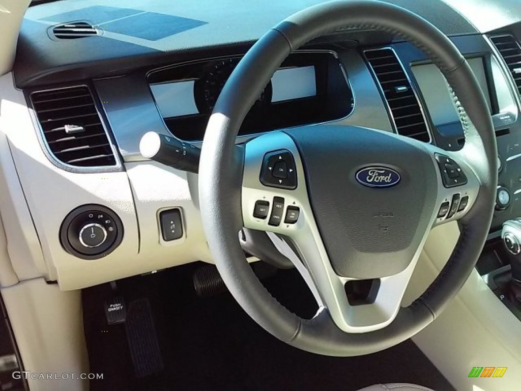 2015 Taurus SEL - Tuxedo Black Metallic / Dune photo #18