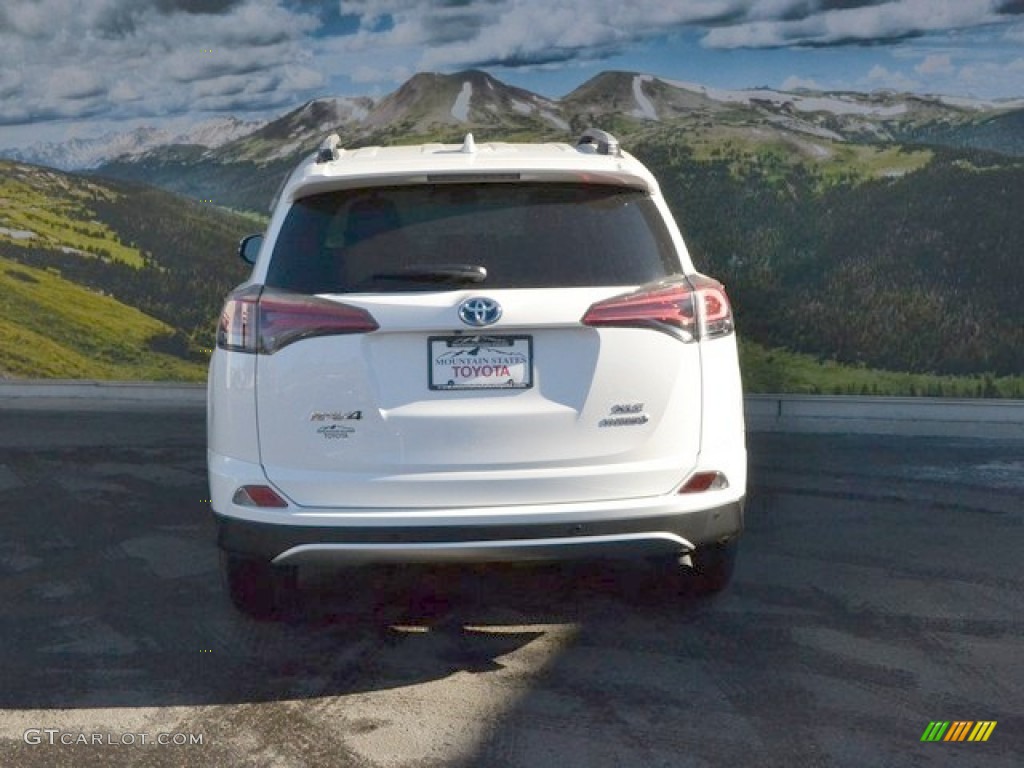 2016 RAV4 XLE Hybrid AWD - Super White / Ash photo #4