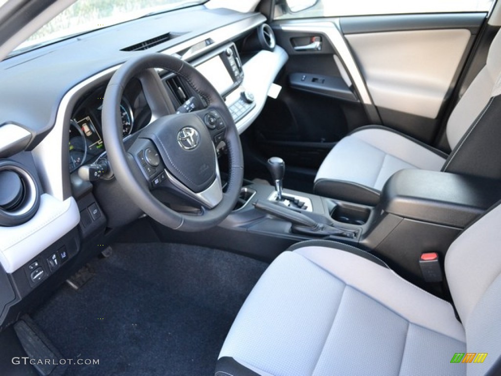 2016 RAV4 XLE Hybrid AWD - Super White / Ash photo #5